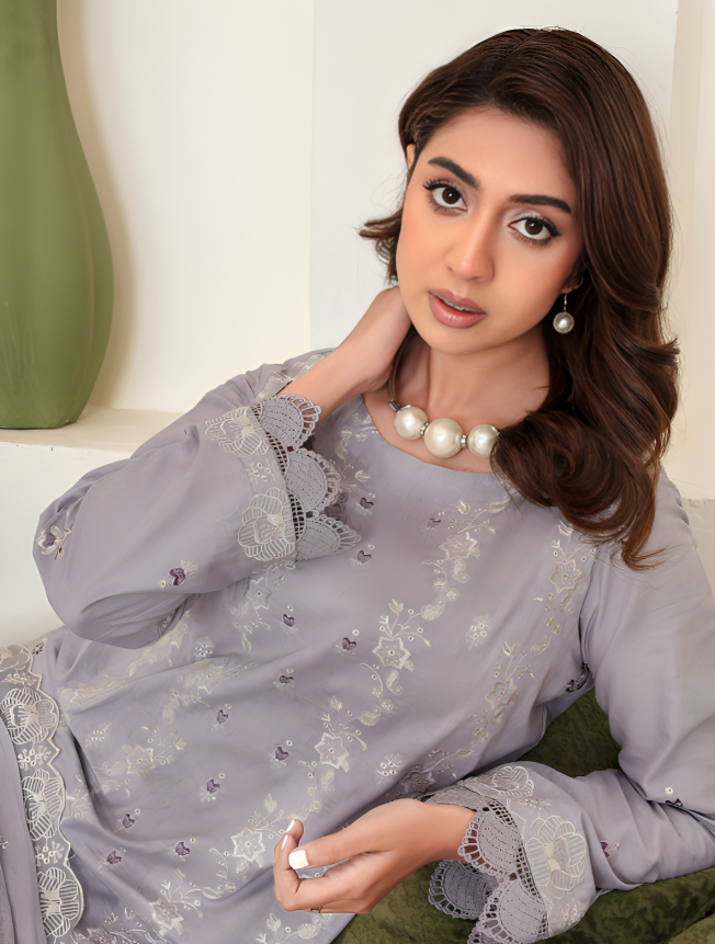 Embelish Lawn SEVOL-04 - Image 2