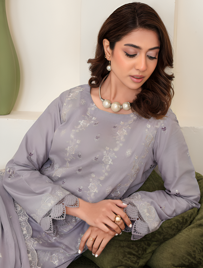 Embelish Lawn SEVOL-04 - Image 4